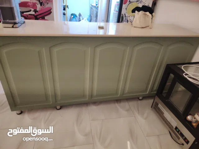 باريستا  جديد للبيع الوجه مرمر