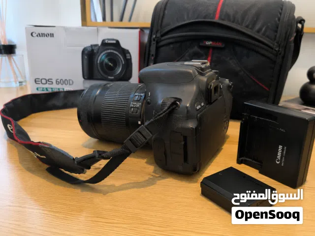 للبيع كاميرا Canon EOS 600D  الأصلية وكامل الملحقات