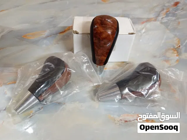 للبيع مقابض جير خشبية  جديدة