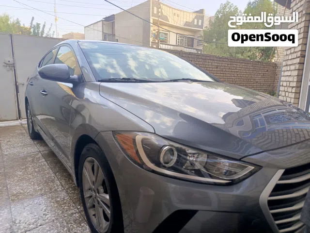 2017 هيونداي النترا Standard