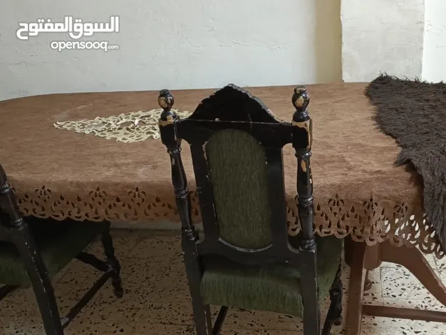 طاولة سفرة فخمة وقديمه جدا خشب زان +مكتب دراسة حديد + 4كراسي خشب