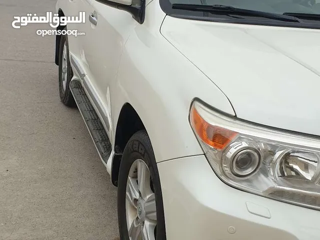 Toyota Land Cruiser 2015 in Al Dakhiliya