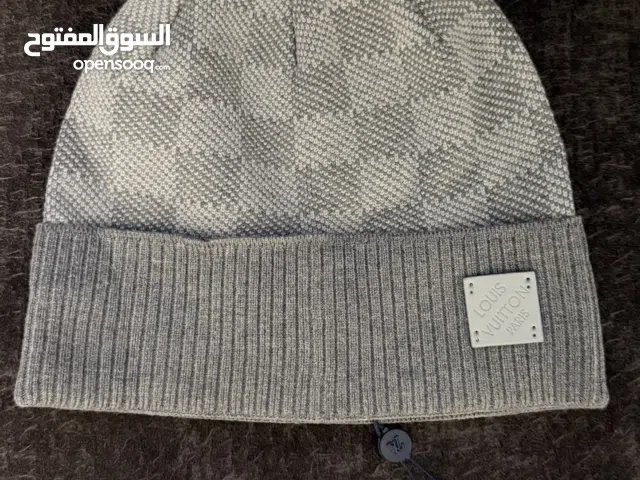 Lv Benin new and not used with bag