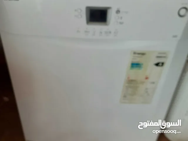 غساله اطباق بيكو ايطالي استعمال بسيط جدا بحاله ممتازه
