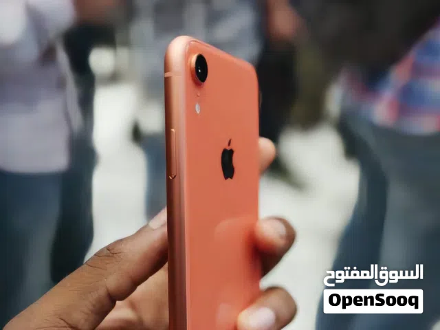 Apple iphone XR 128 gb (new battery health now 100%)