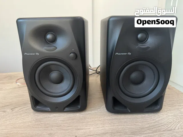Pioneer speakers! Quality and fantastic sound!