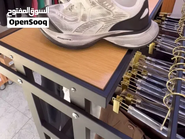 ستان ملابس ميز ملابس