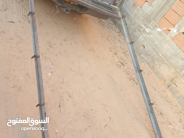 اطارات سياره سعر كزيوني او رباط سياره للبيع