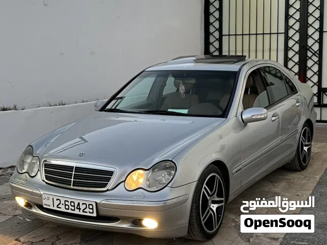 2002 مرسيدس بنز الفئة-C C 200