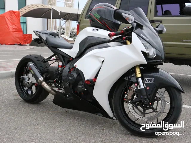 للبيع هوندا CBR1000RR