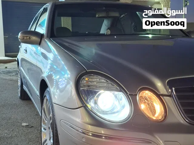 2003 مرسيدس بنز الفئة-E E 200