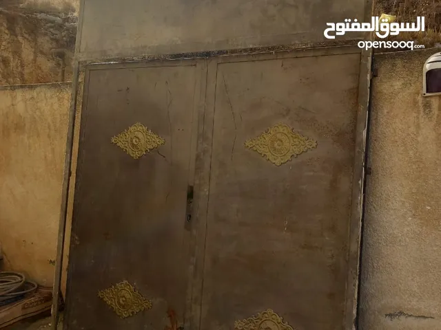باب حديد السعر في مجال
