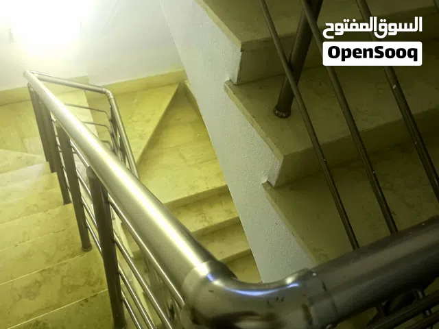شقة للإجار في السراج --شارع السنوسي،،م.الكنديه