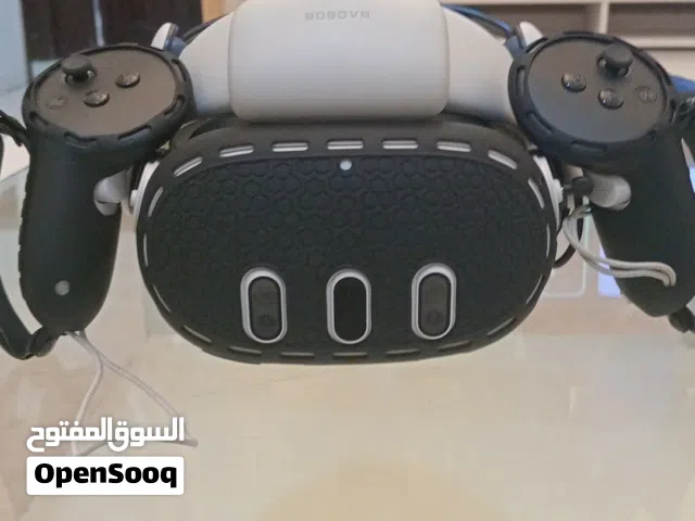 نظارة افتراضية meta quest 3 على اخر اصدار مع اكسسوارات اضافية