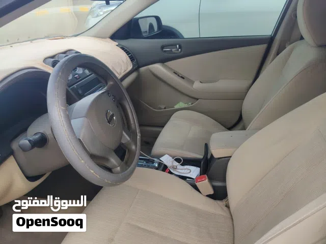 2012 نيسان التيما SL
