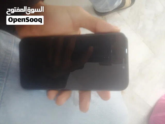Apple iPhone 11 64 GB in Tripoli