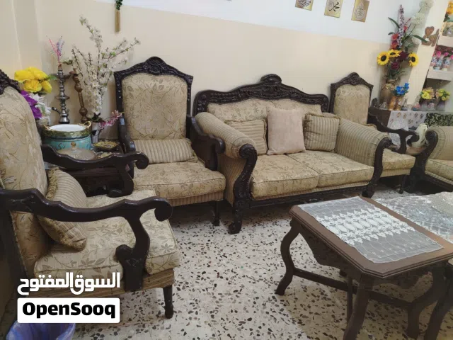 طقم كنب للبيع بسعر مغري