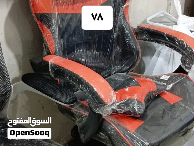 كرسي گيمنگ،ومكتب ضخم جدااااا وبسعر مناسب جدااااا