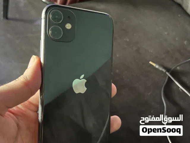 I phone 11 128 GB  ايفون 11 العادي 128 قيقا