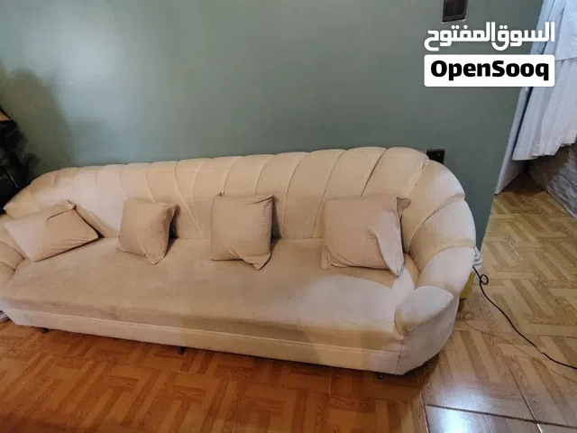 كنبه مترين وستين في الاندلس