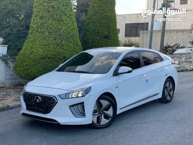 2020, هيونداي, ايونيك, Standard