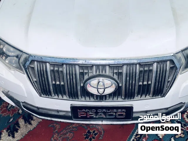 برجاء التواصل على الواتس سياره  تويوتا برادو للأطفال شغالة محتاجه بطارية فقط