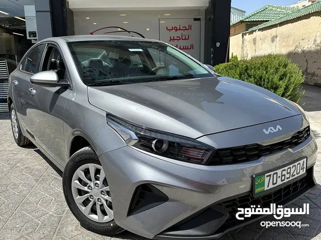 استأجرها الان كيا سيراتو موديلات 2023 فل اتوماتيك كامل الاضافات للايجار الان بأفضل الاسعار التنافسية