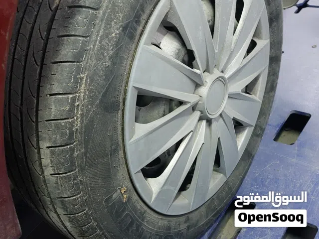 جنط وكوشوك حديد قياس 14 قريب للبدل