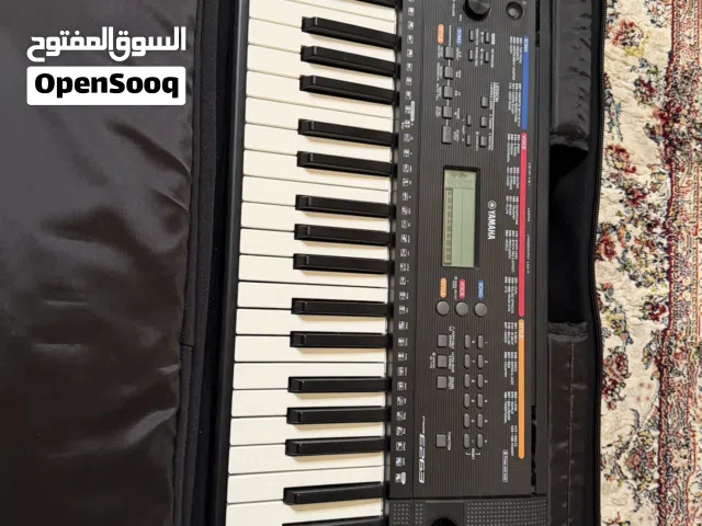 بيانو كيبورد يماها حالك ممتازة مع ستاند وحقيبة حمل