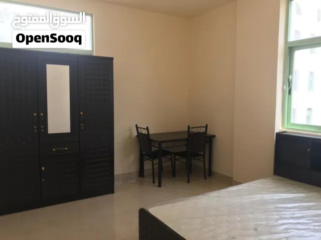 Master room available in Al khalidiyah