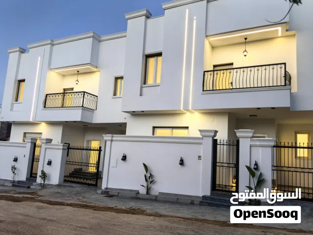 2 فيلات دورين وملحق جنب بعض