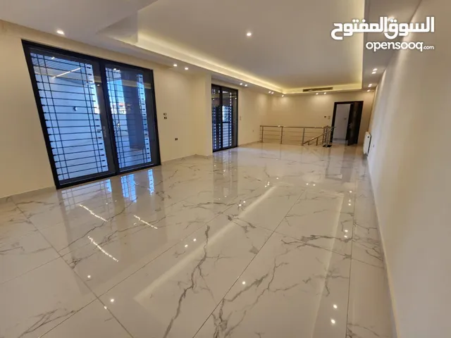 350 m2 4 Bedrooms Apartments for Sale in Amman Khalda