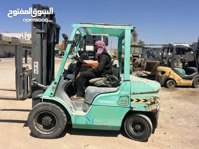 2014 Forklift Lift Equipment in Muscat