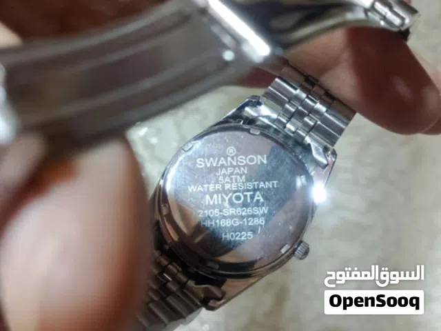 ساعة يد من ماركة سوانسون اليابانية