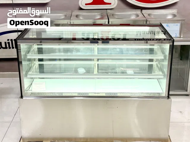 ثلاجة عارض حلواني وارد إنجلترا