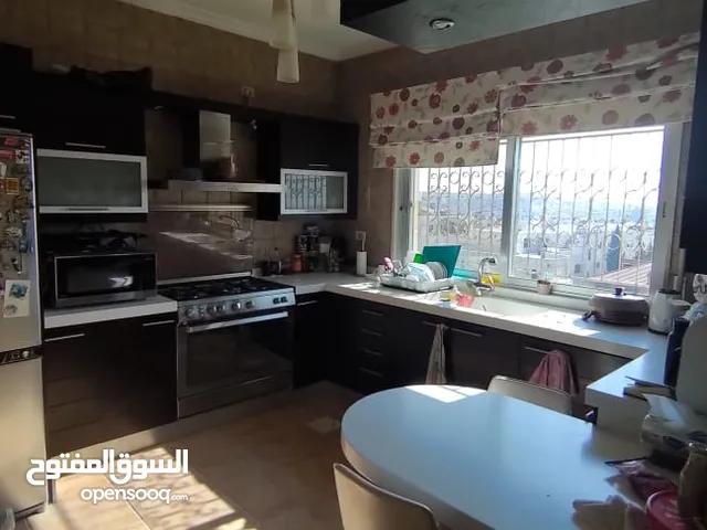 163 m2 3 Bedrooms Apartments for Sale in Amman Al Rawabi