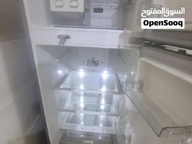 للبيع ثلاجة وغسالة وتلفزيون