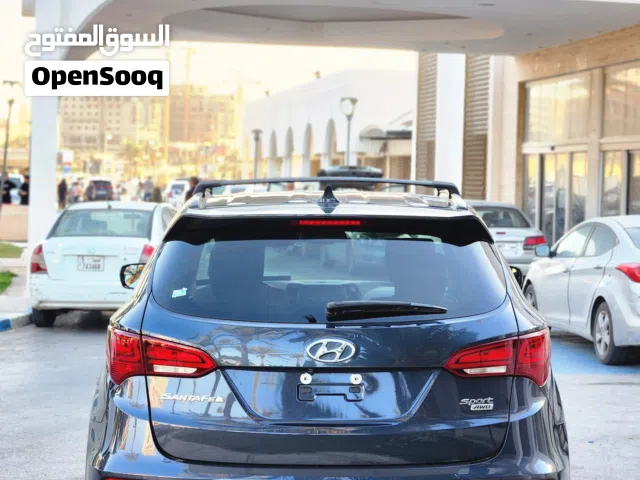2017 هيونداي سنتافي Standard