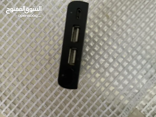 بطاريه شحن مدخل شحن البطارية نضيفه