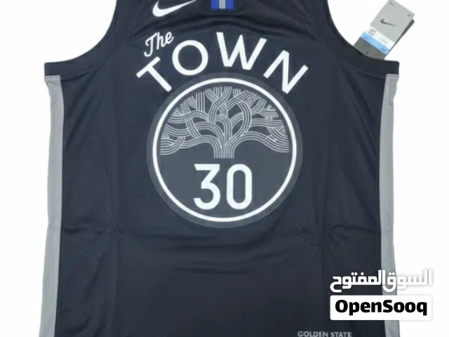 تيشيرت جولدن ستيت (The Town) ستيفن كاري - جديد بالتاغ - ماركة نايكي". مقاس 44 medium صنع في تايلاند