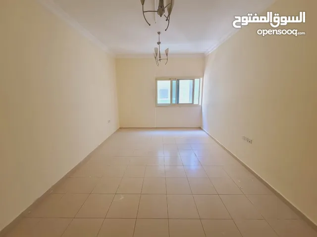 180 m2 5 Bedrooms Apartments for Rent in Sharjah Muelih