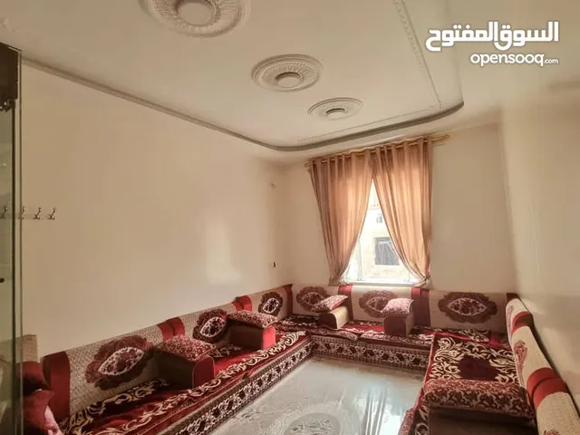 شقة للبيع جاهزة للسكن مع الاثاث في بيت بوس