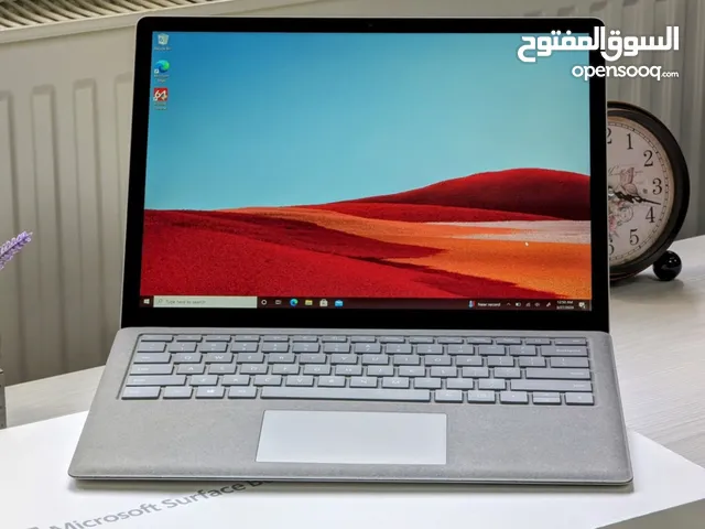 لابتوب سرفس بحالة ممتازة للبيع شاشة لمس