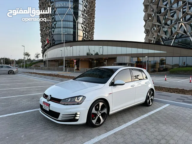 Volkswagen Golf GTI 2017 in Abu Dhabi
