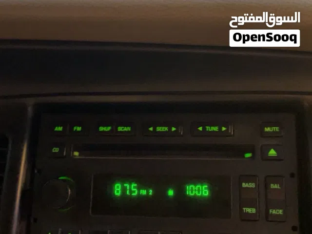 مسجل وكاله فورد كروان فكتوريا نضيف