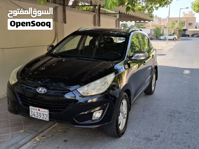 Tucson 2010 free accidents original paint only 163000km passing oneyear with nicenumbers 3*3*3*