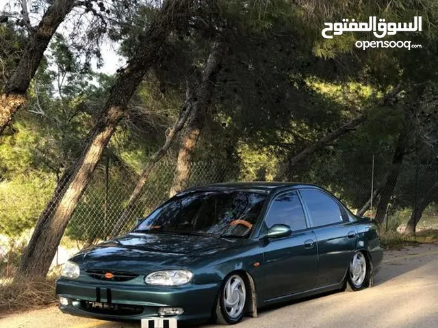 Used Kia Sephia in Jerash