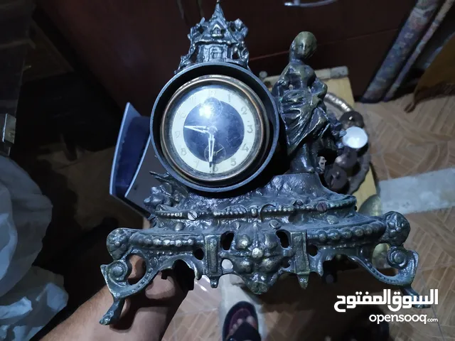 ساعة منبّه نحاسية كلاسيكية - قطعة فنية مميزة