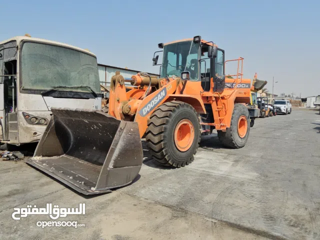 للبيع لودر دوسان كوري اصلي