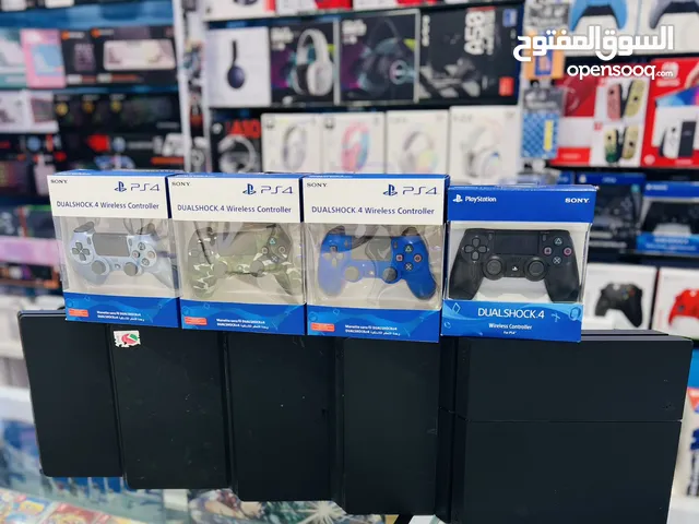 PLAYSTATION 4 SLIM AND PLAYSTATION 4 FAT USED